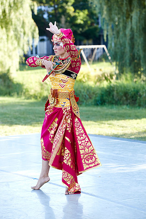Noopur_1186