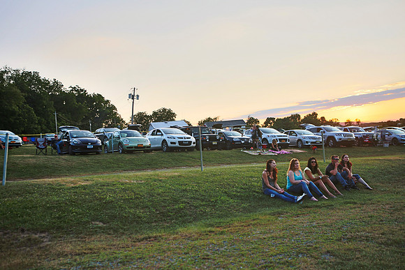 DriveIn_0154