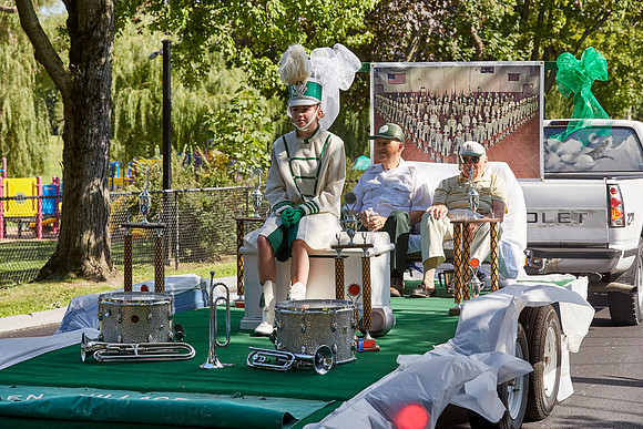 PARADE_4287