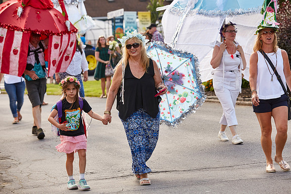 PARADE_4903