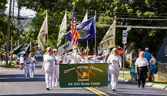 PARADE_4260