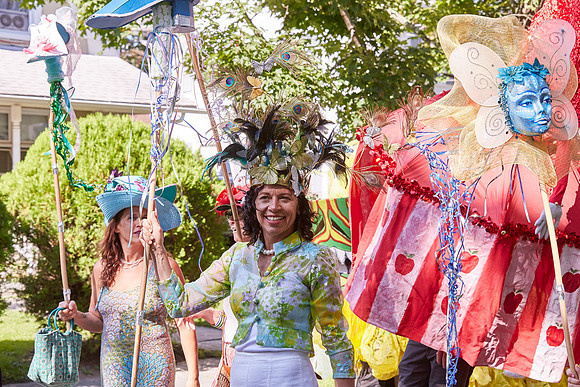 PARADE_4465