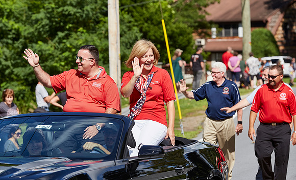 PARADE_4170